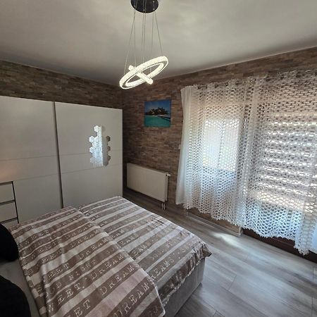 Tom Apartmans Siofok Exterior photo